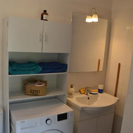 아파트 Maisonette Vallee De L'automne Streaming & Vinyles *